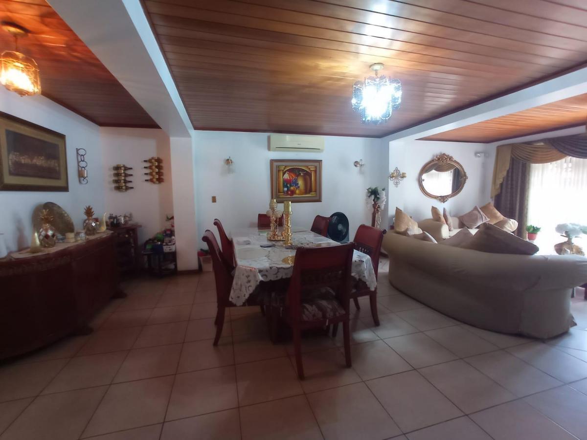 Casa Rentera en Venta en La Garzota, Grac, Guayas — imagen 8