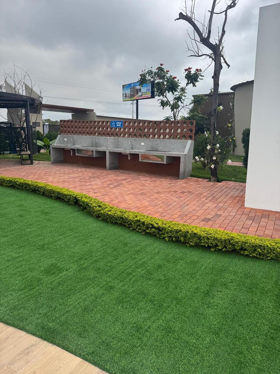 Casa Nueva en Santa Cecilia 2 (Vía a Ancón) – 2d, Patio Amplio, Ciudadela Privada con Piscina. Sa — imagen 3