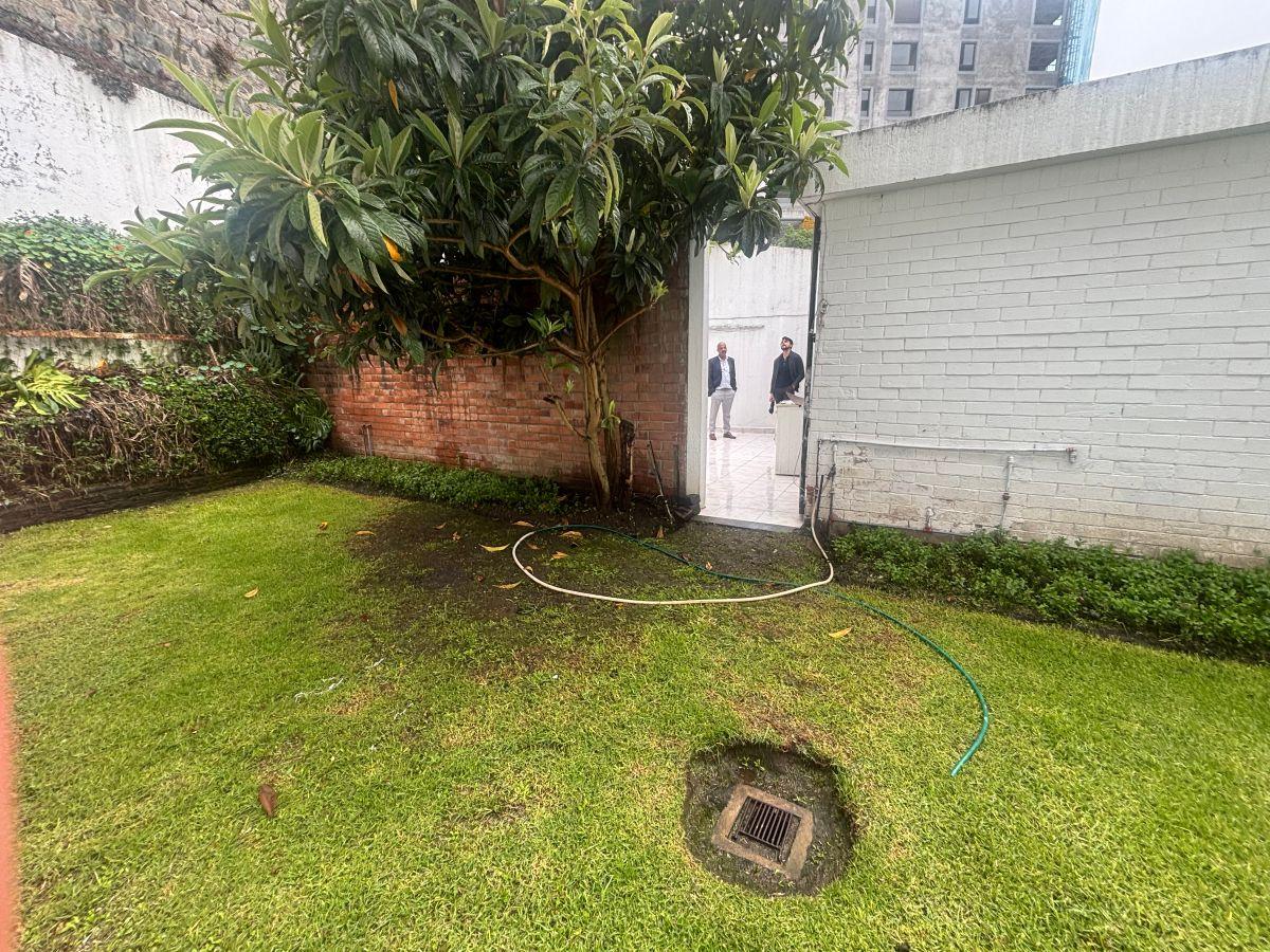Vendo Terreno en La Calle Boussingault Muy Cerca de La G Suárez 700 m, Construcción 629 m — imagen 10