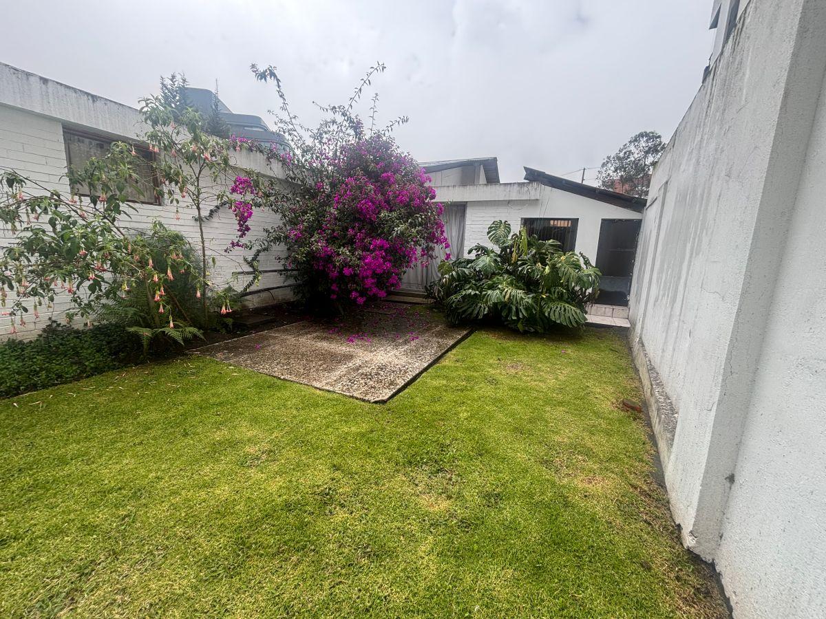 Vendo Terreno en La Calle Boussingault Muy Cerca de La G Suárez 700 m, Construcción 629 m — imagen 9