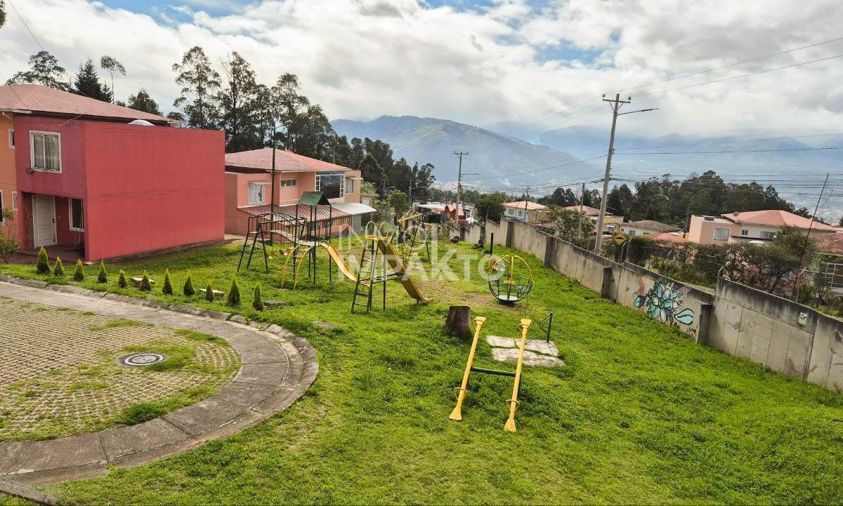 Casa Esquinera en Venta Conocoto Dentro de Conjunto — imagen 7
