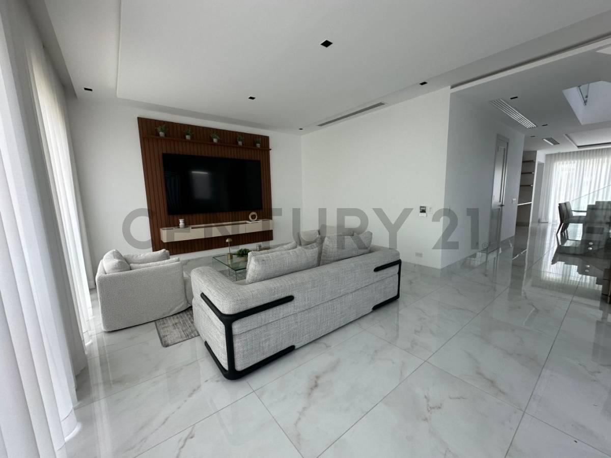 Casa de Estreno con Acabados de Lujo en Urbanización Aires Norte, Guayas — imagen 10