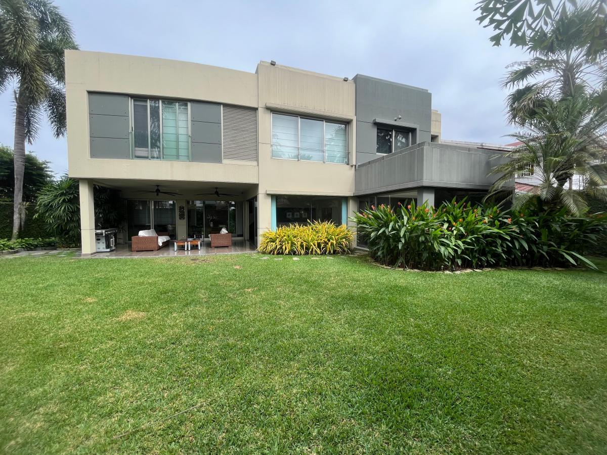 Puerto Azul Casa Esquinera en Venta 4 Dorm., Guayas — imagen 10