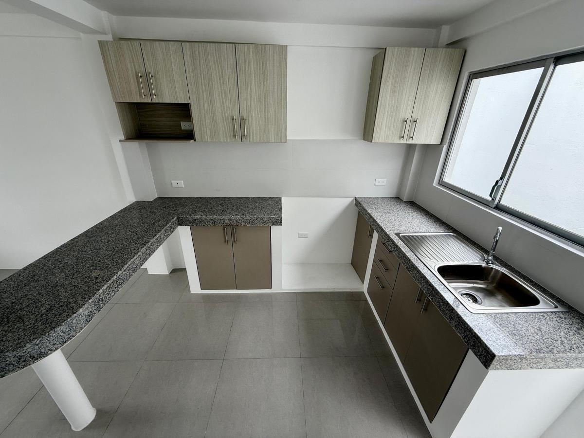 Casa en Venta en Urb. Belén del Norte, Vía a Daule Barg, Guayas — imagen 9