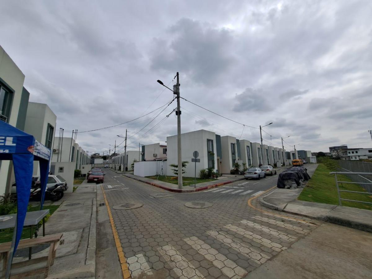 Casa en Venta en Urb. Belén del Norte, Vía a Daule Barg, Guayas — imagen 6