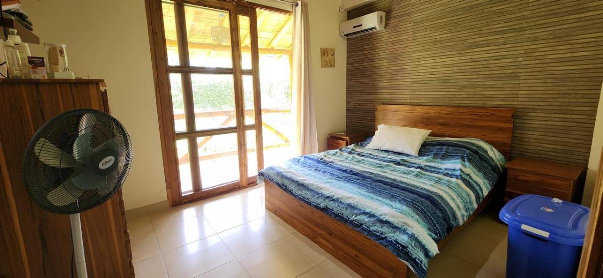 Casa con Piscina, Campestre y Acabados Modernos con Teca en Venta - Olon — imagen 3