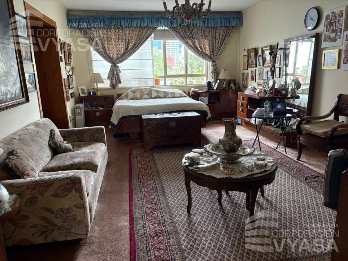 6 de Dcieimbre - Cerca Al Multicentro, en Venta Casa de 848 m² — imagen 10
