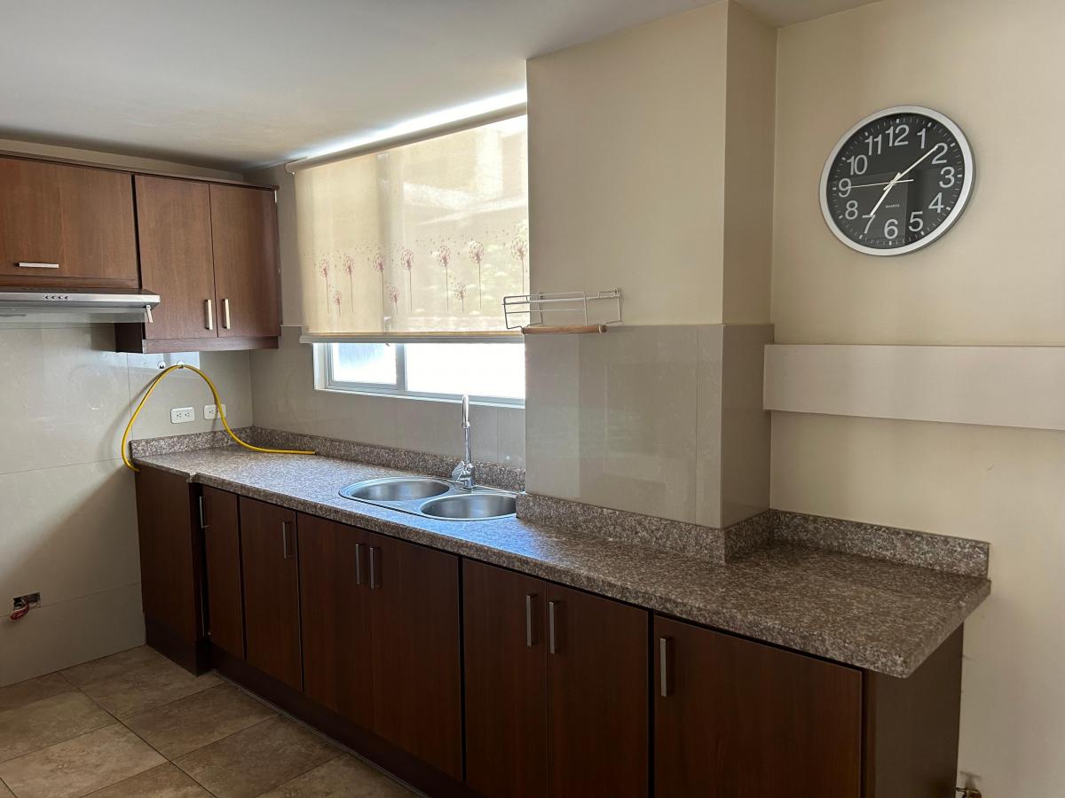Departamento de Venta en Conjunto Sector Av 11 de Noviembre, Chimborazo — imagen 6
