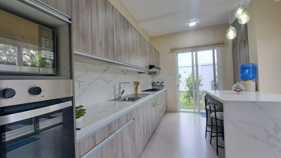 Casa Moderna Independiente de Venta en Manta L/f, Manabí — imagen 4