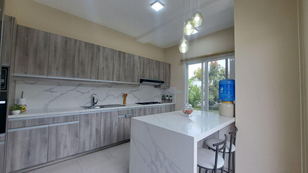 Casa Moderna Independiente de Venta en Manta L/f, Manabí — imagen 3