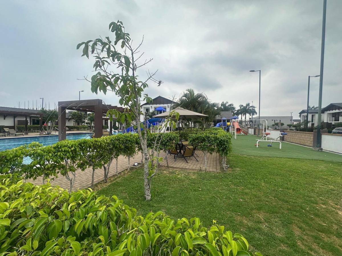 Venta de Casa Proyecto en Isla Mocoli - 4 Habitaciones con Walk in Closet, Area Bbq. m. C, Guayas — imagen 3