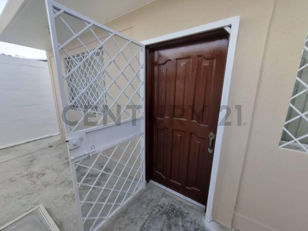 Casa en Venta de 1 Planta Salinas, 3 Cuartos, 1.5 Baños, Romodelada. Luisn. Provincia de Santa Elena — imagen 10