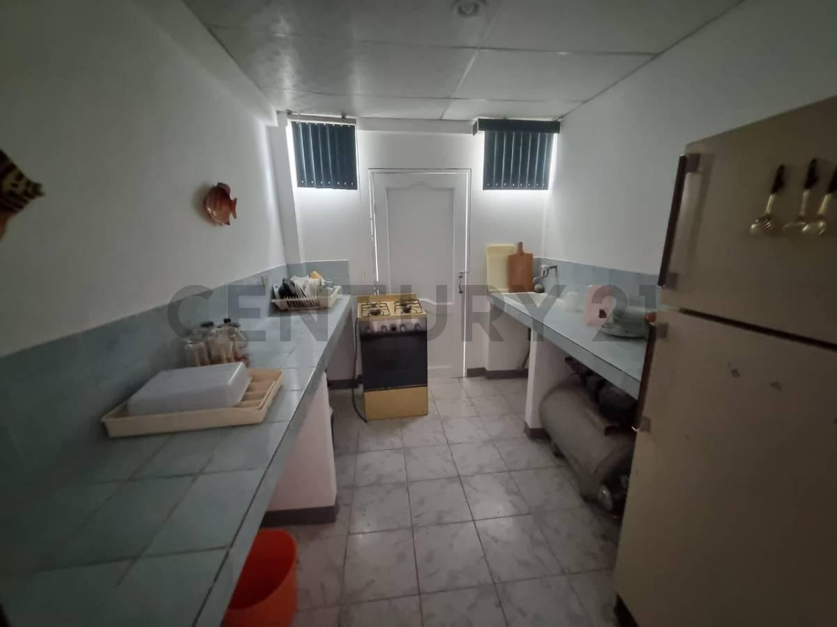 Casa en Venta de 1 Planta Salinas, 3 Cuartos, 1.5 Baños, Romodelada. Luisn. Provincia de Santa Elena — imagen 5