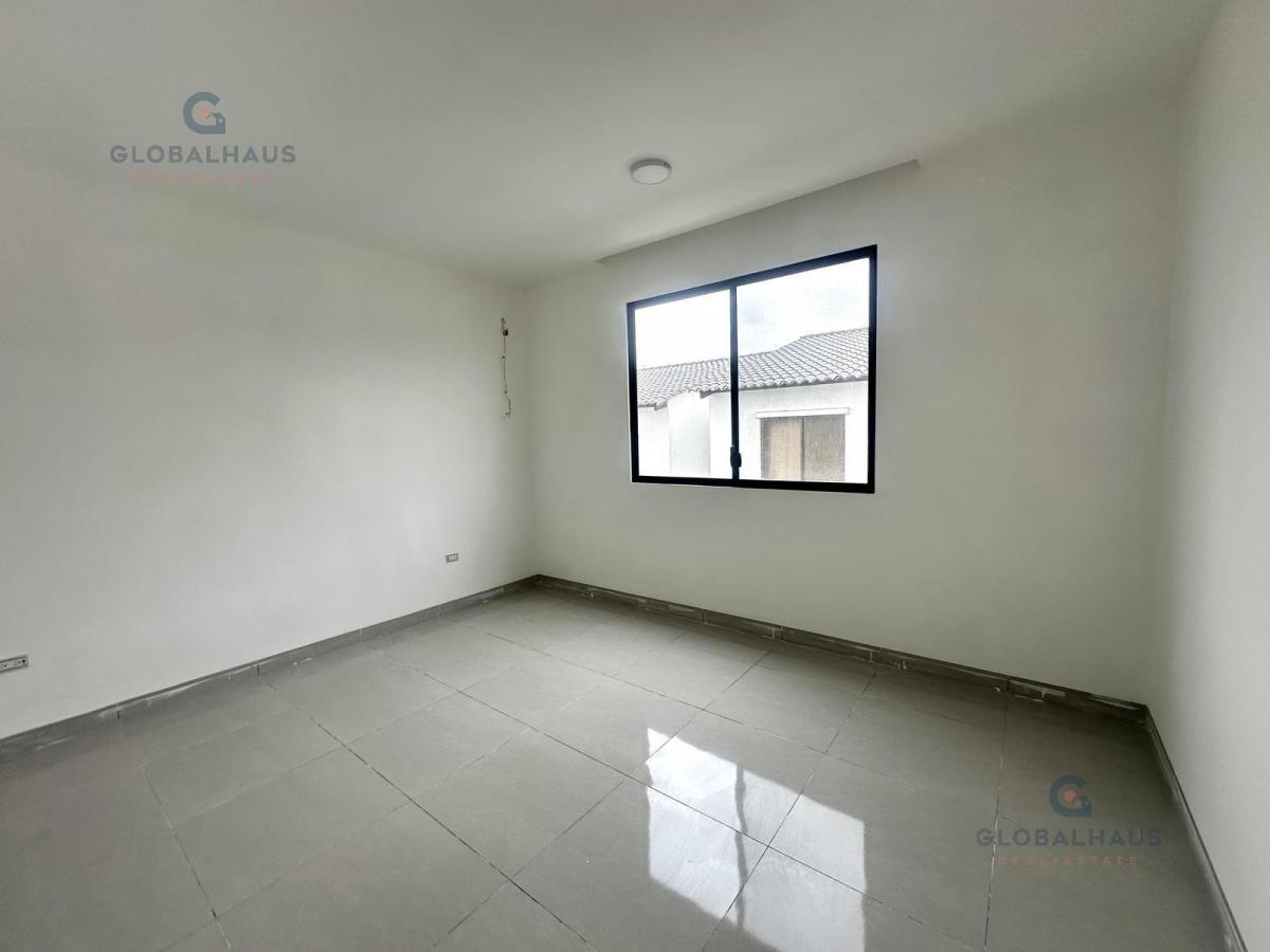 Venta de Casa en La Aurora Urb. Mallorca - 3 Habitaciones. My. Z, Guayas — imagen 8