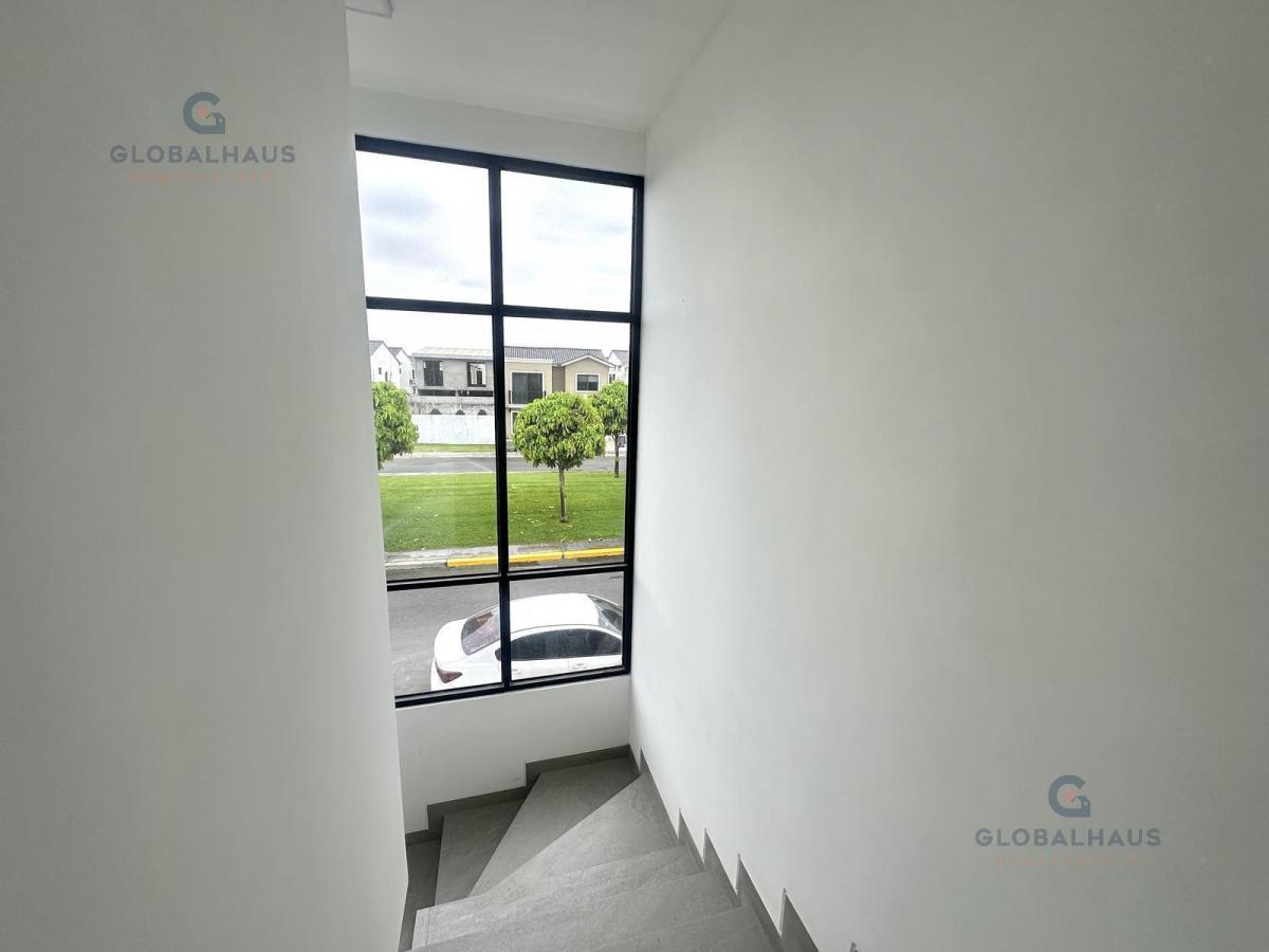 Venta de Casa en La Aurora Urb. Mallorca - 3 Habitaciones. My. Z, Guayas — imagen 7