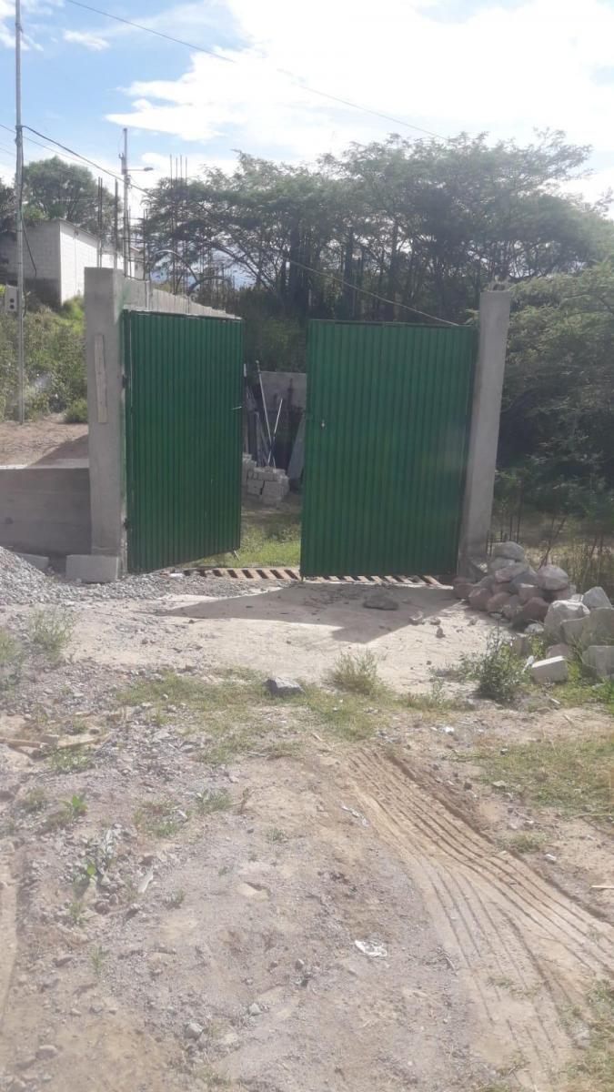 Casa Mixta de Venta en Oyacoto / Calderon y Terreno 1000 m² — imagen 7