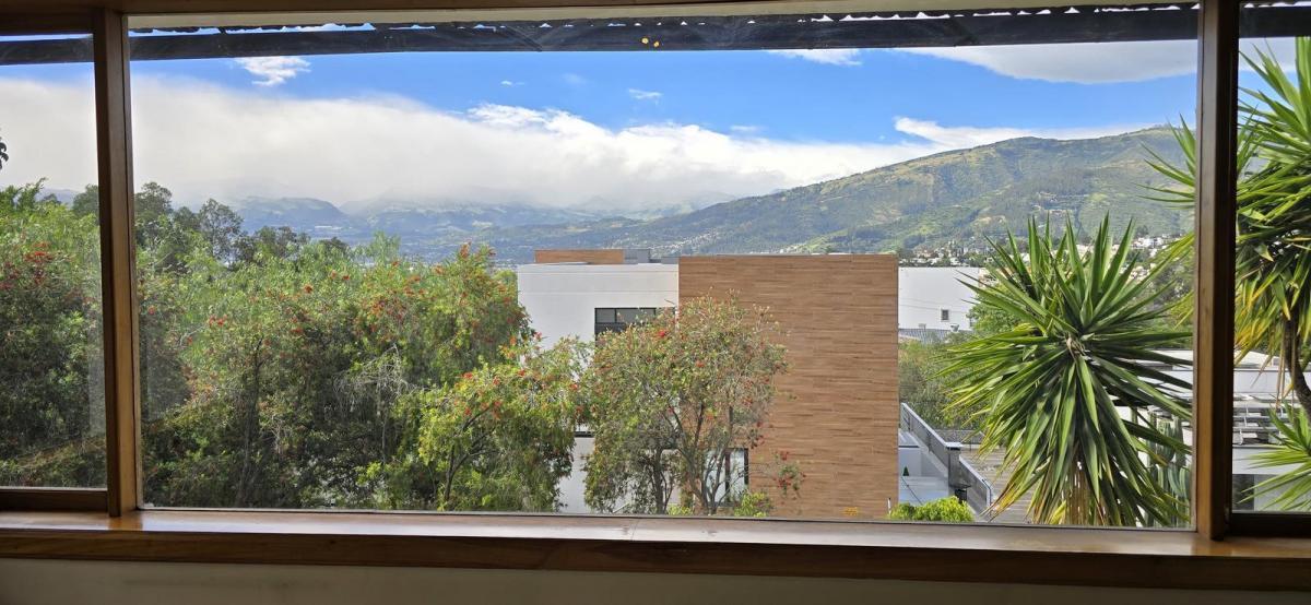 Casa en Venta en Cumbaya — imagen 3