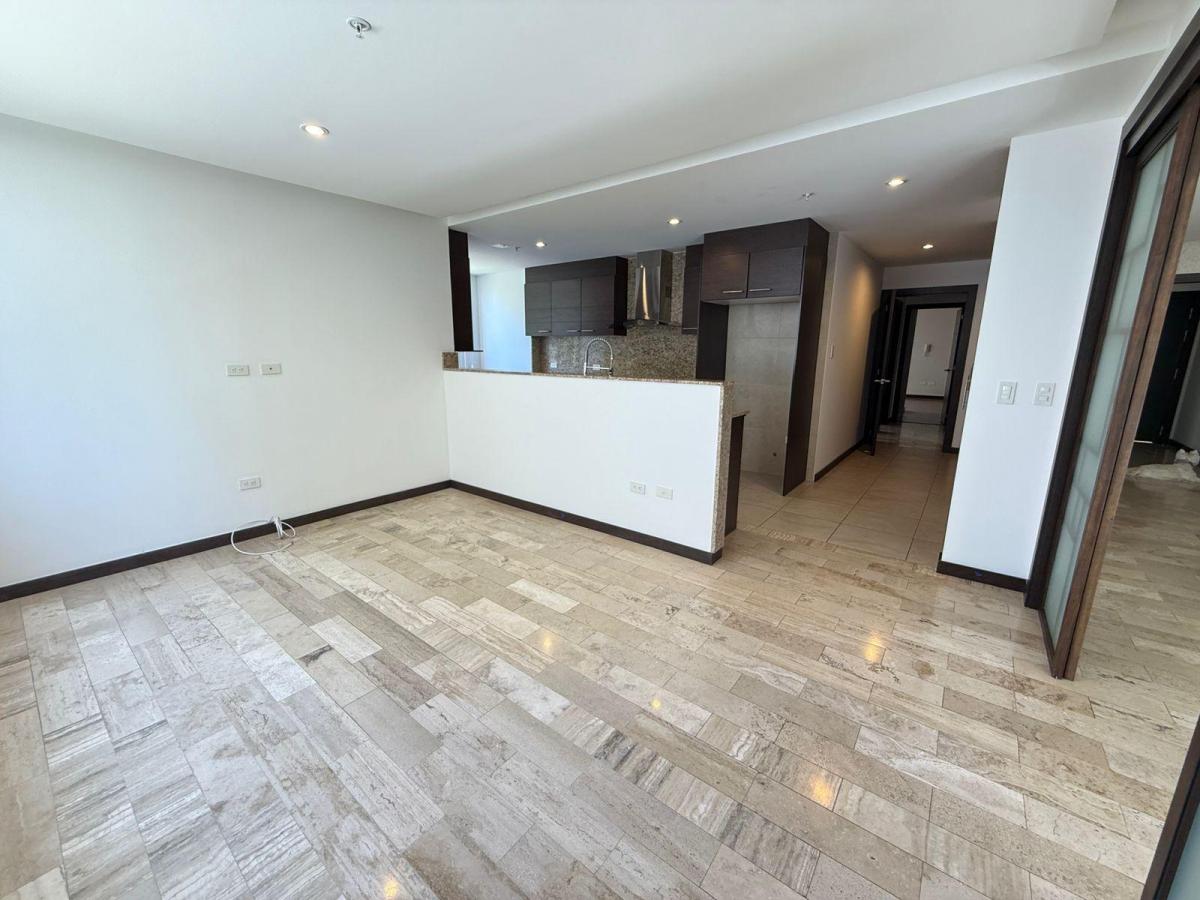 Hermoso y Confortable Departamento en Venta – Cumbayá, Sector Site Center — imagen 7