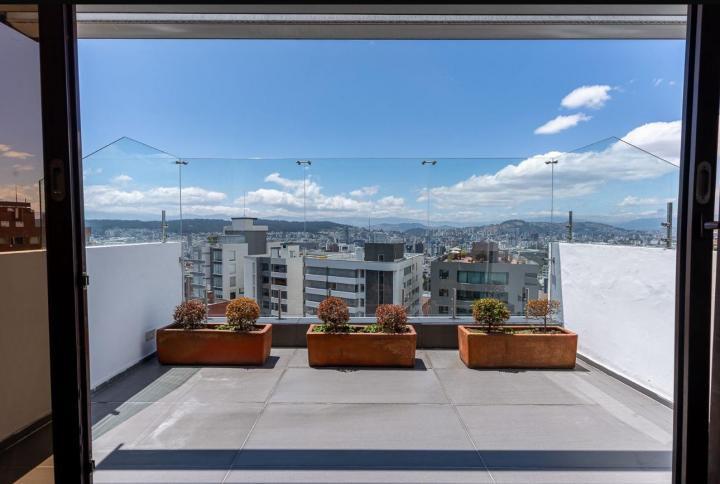 Penthouse Duplex de Lujo con Ascensor - Quito Tenis — imagen 8