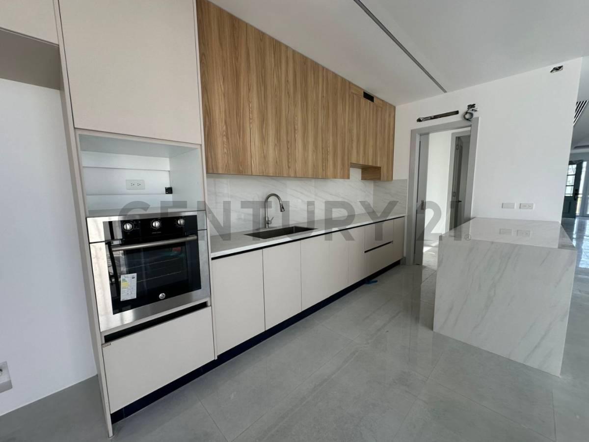 Casa de Estreno con Acabados de Lujo en Urbanización Aires Norte, Guayas — imagen 10