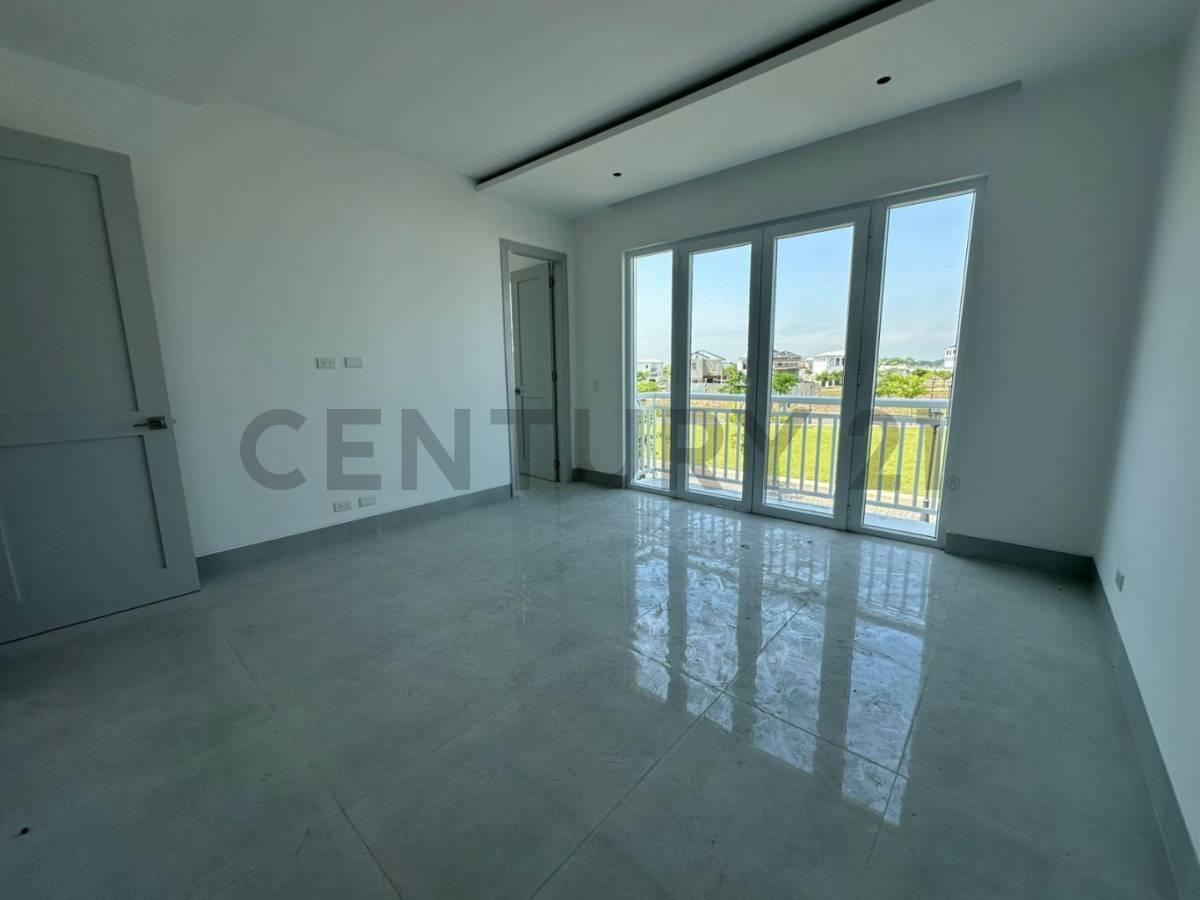 Casa de Estreno con Acabados de Lujo en Urbanización Aires Norte, Guayas — imagen 8