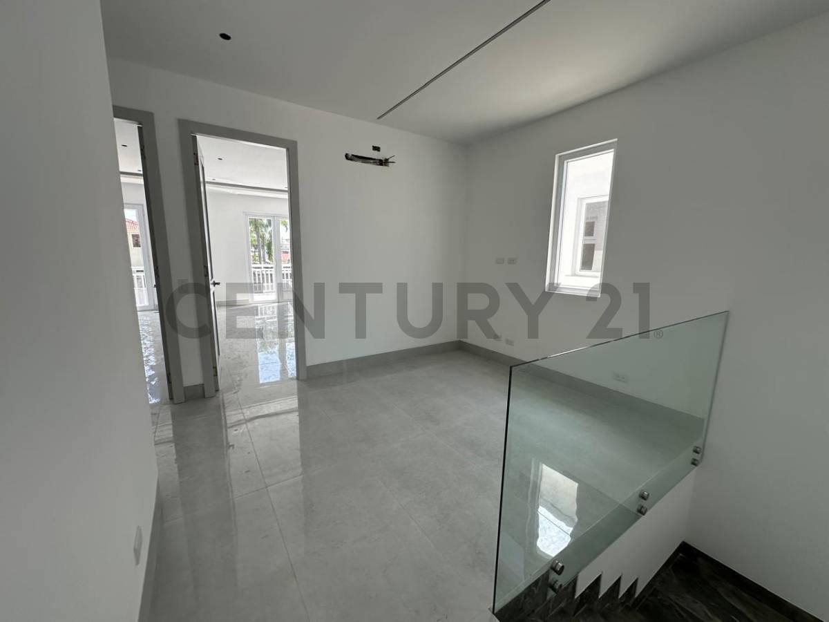 Casa de Estreno con Acabados de Lujo en Urbanización Aires Norte, Guayas — imagen 7