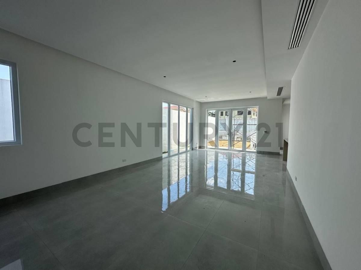 Casa de Estreno con Acabados de Lujo en Urbanización Aires Norte, Guayas — imagen 6