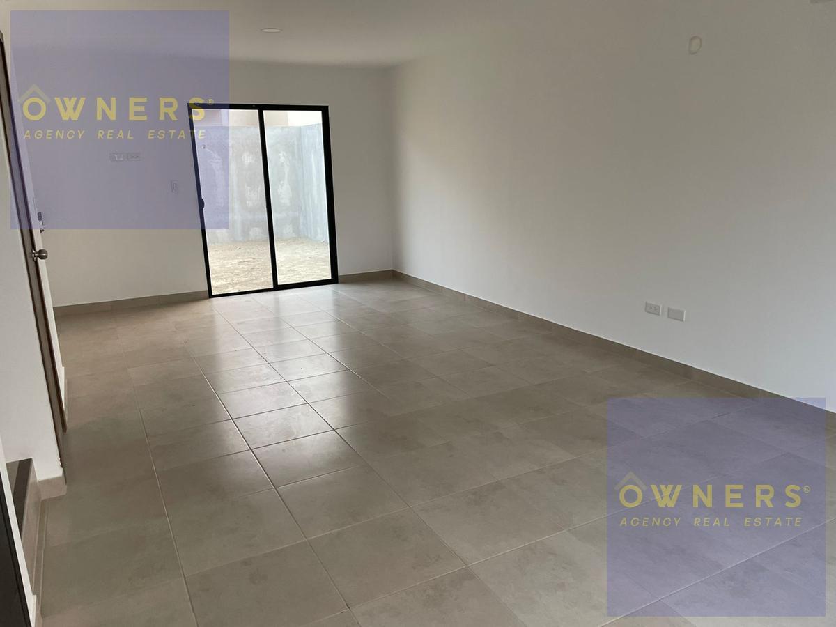 Venta Casa de Dos Pisos en Urbanización Los Prados (Lm), Guayas — imagen 10