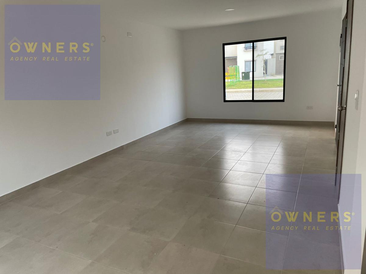 Venta Casa de Dos Pisos en Urbanización Los Prados (Lm), Guayas — imagen 7