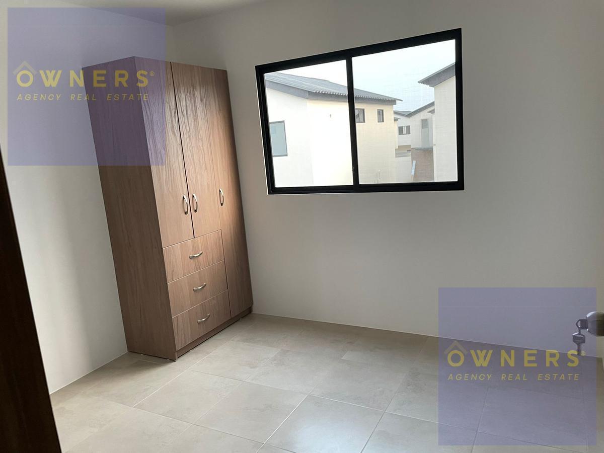 Venta Casa de Dos Pisos en Urbanización Los Prados (Lm), Guayas — imagen 3
