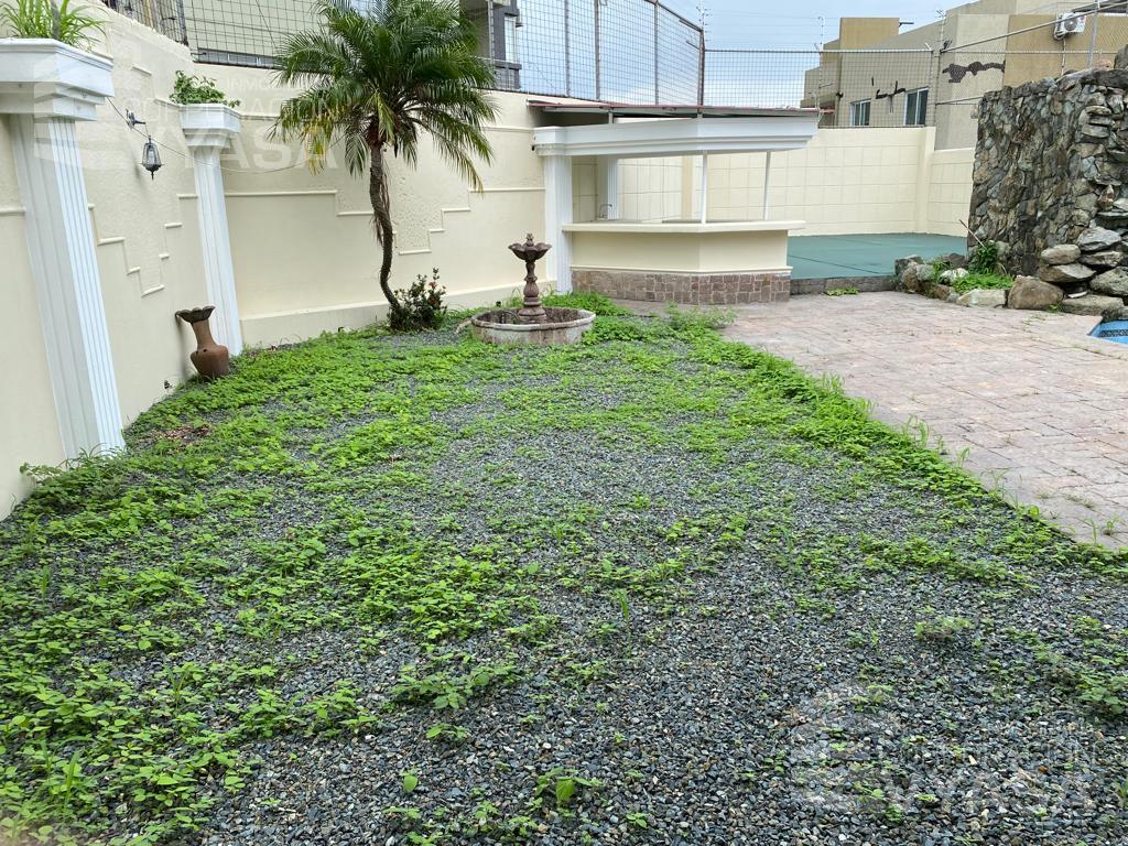 Guayaquil - Los Ceibos, Casa en Venta 954 m², Guayas — imagen 7