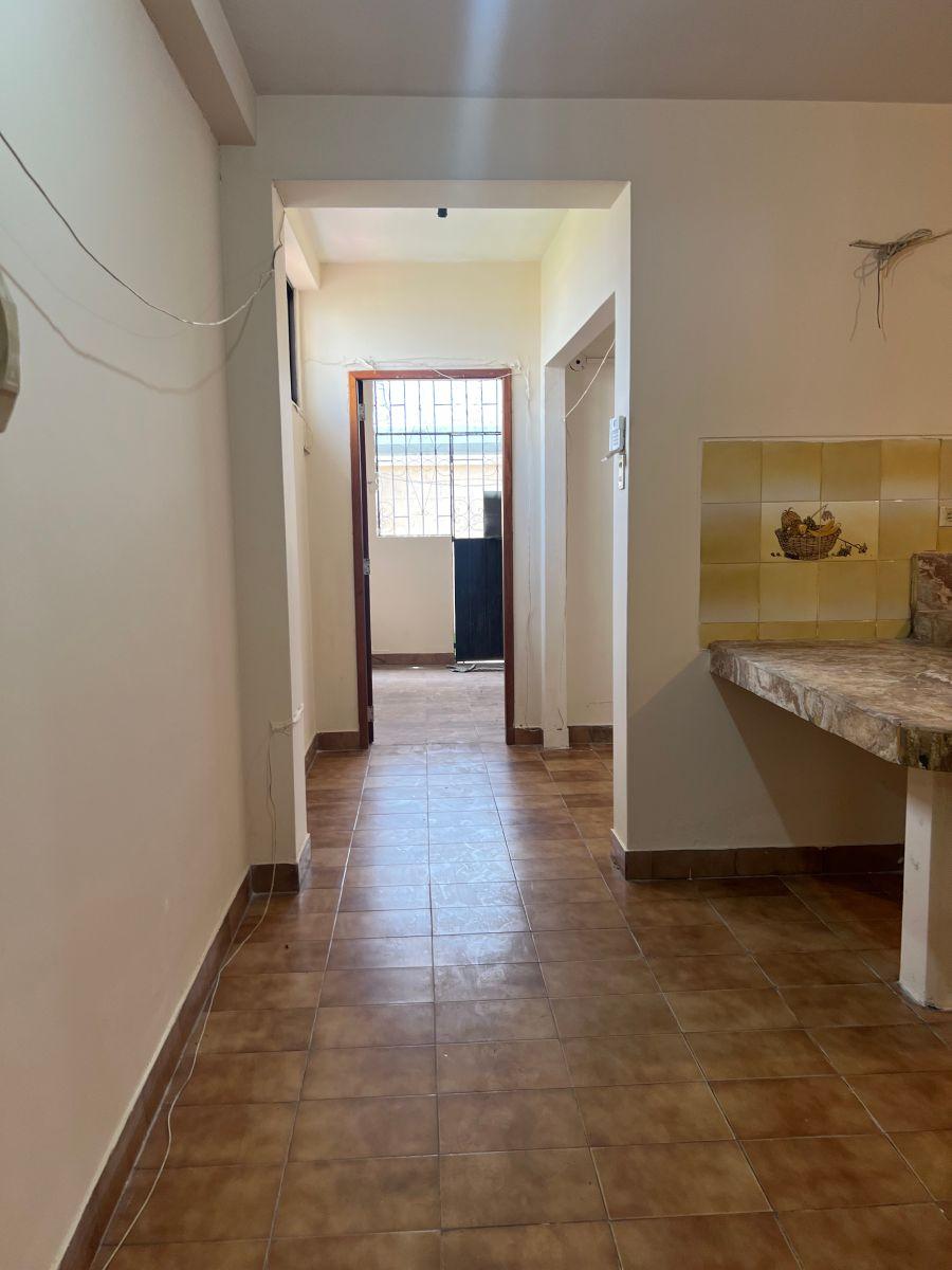 Venta 600 m² de Terreno, Casa 305 m² de Constr - Avda. Leopoldo Carrera Calvo, Frente Colegio Balandra, Guayas — imagen 3