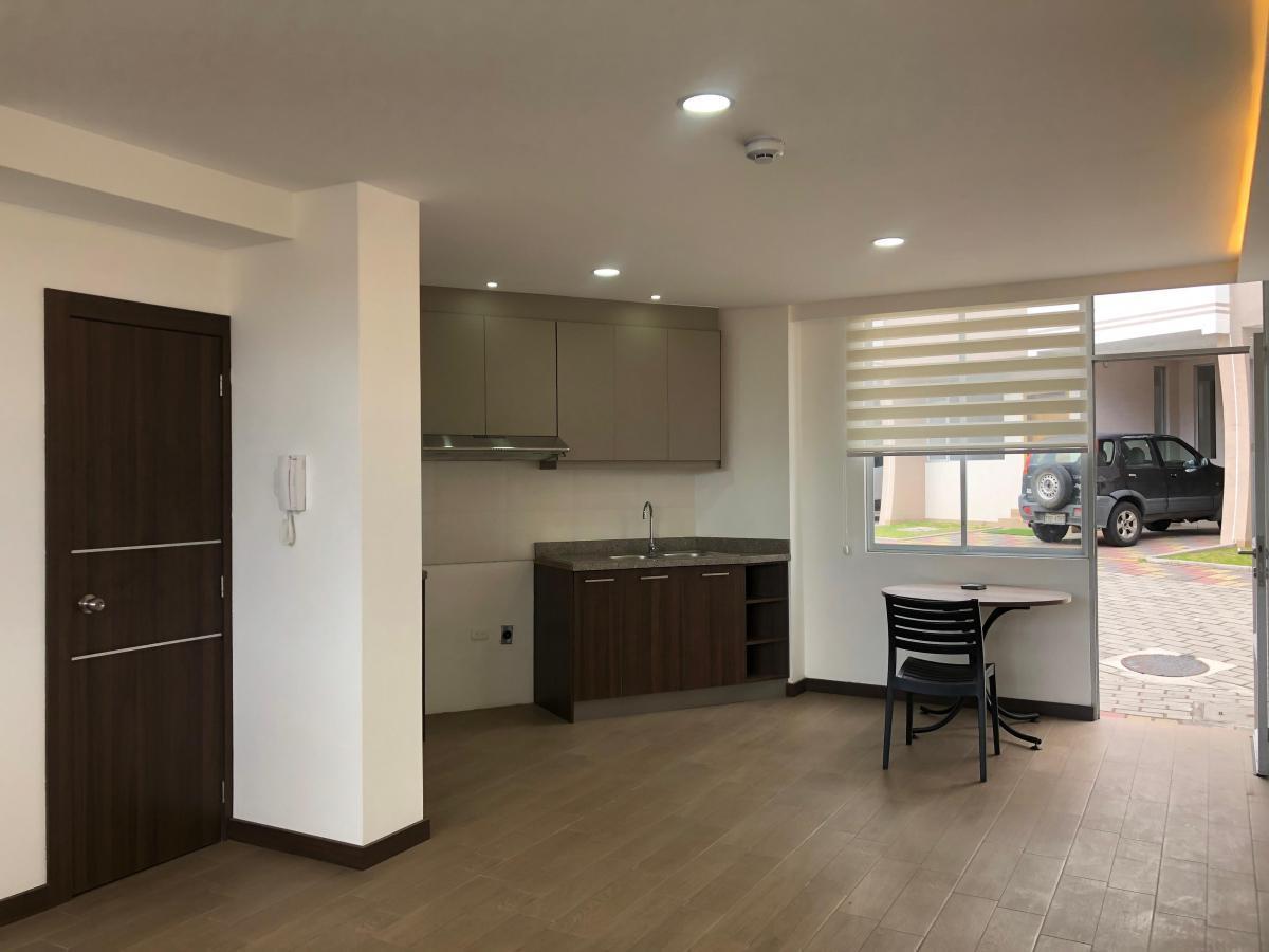 Casa en Venta, Ambato Cerca a La Uniandes A. V Panamericana, Tungurahua — imagen 10