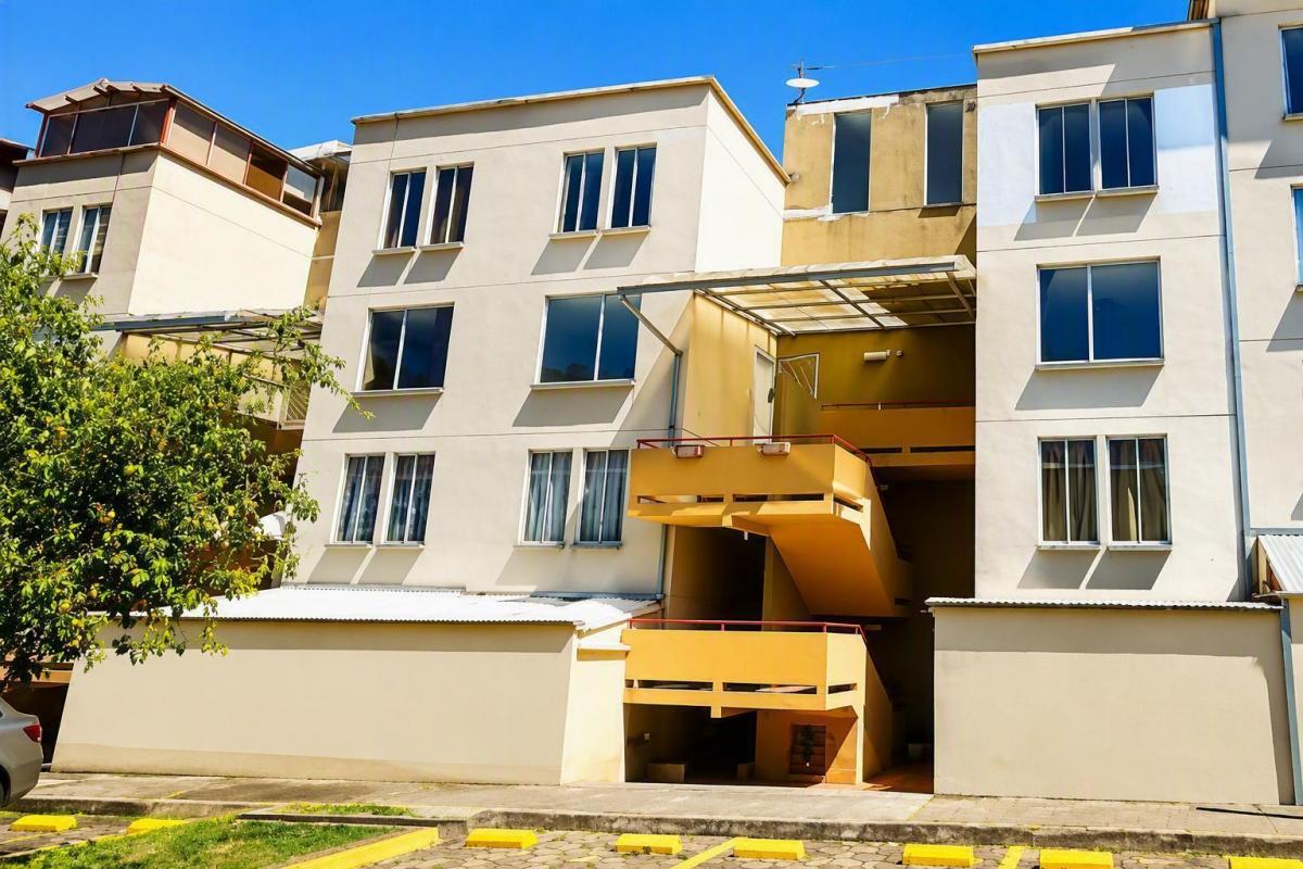 Departamento Dúplex con Terraza en Ciudad Jardín — imagen 9