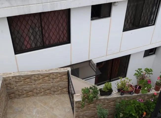 Venta - Casa - Norte - Quito - Rentera - 3 Departamentos — imagen 5