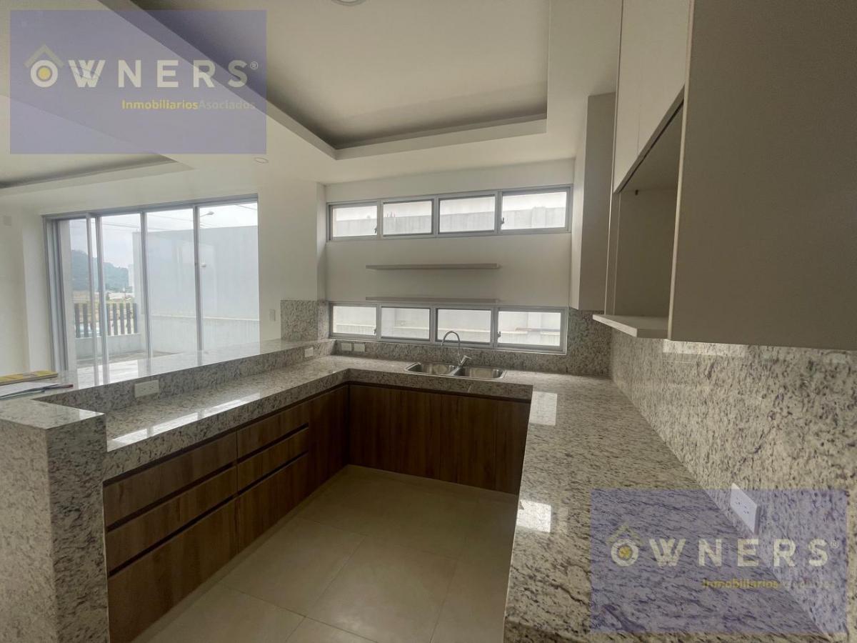 Venta Casa por Estrenar en Urb El Condado Vicolinci (Lm), Guayas — imagen 9