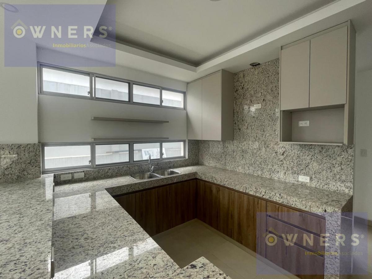 Venta Casa por Estrenar en Urb El Condado Vicolinci (Lm), Guayas — imagen 8