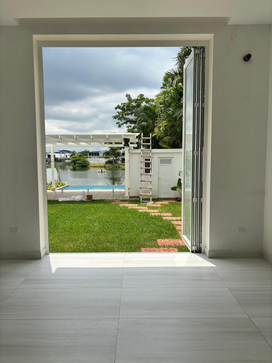Exclusiva Casa de Lujo en Samborondón con Vista a La Laguna, Guayas — imagen 9