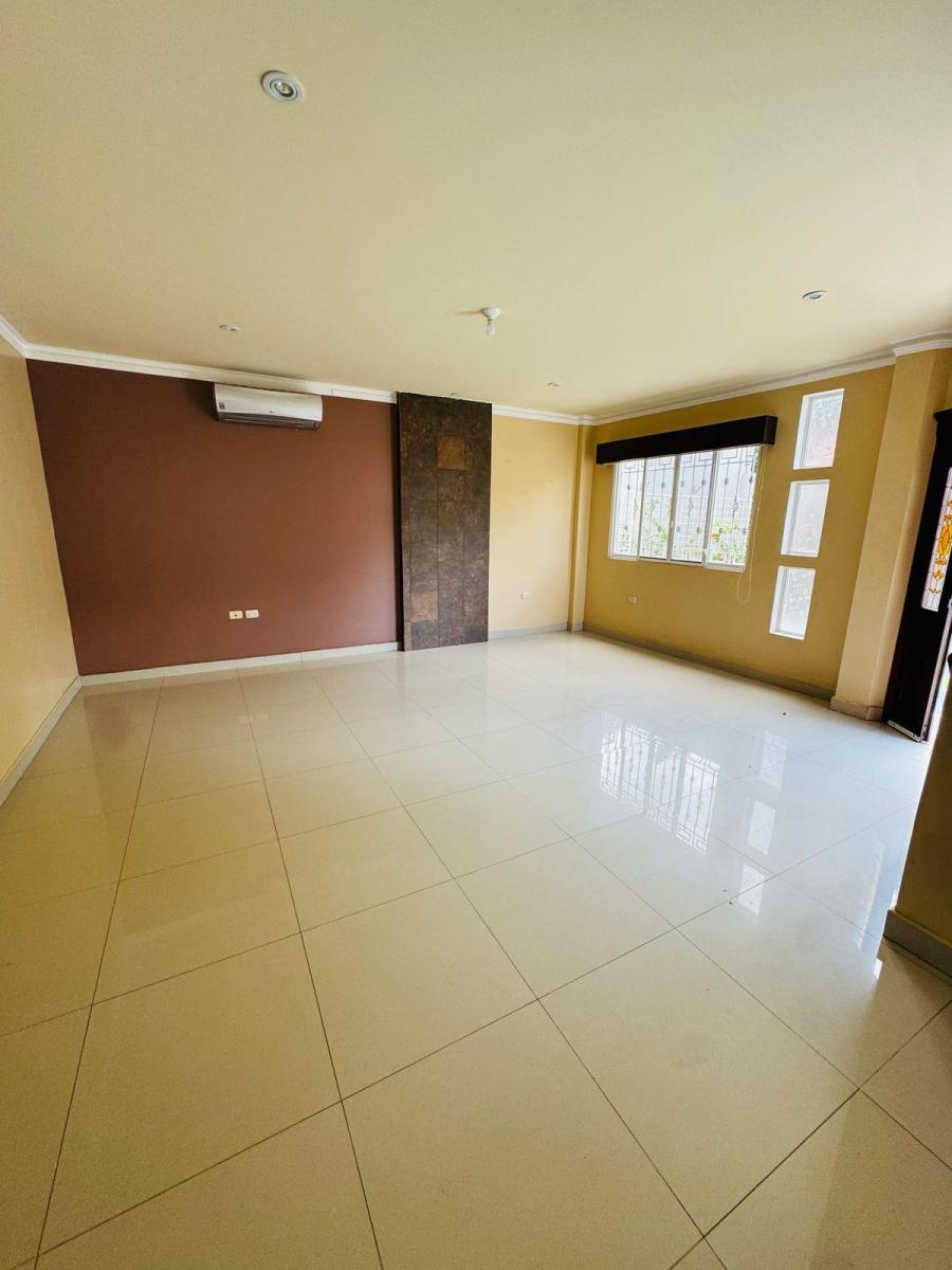 Casa en Venta Umiña 2, Excelente Ubicación. Manabí — imagen 6