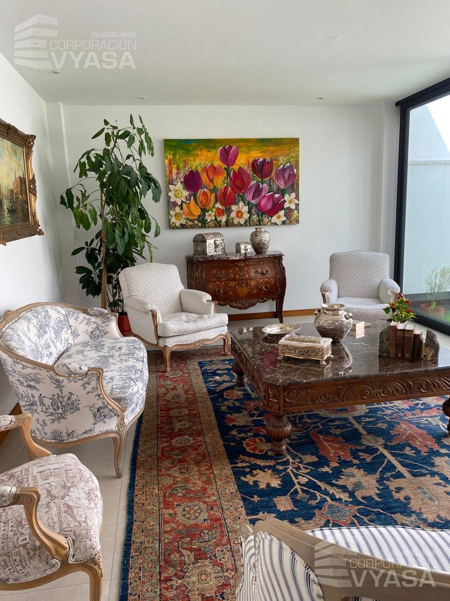 Tumbaco - El Nacional, Casa de Venta de 231 m² Como Nueva — imagen 7