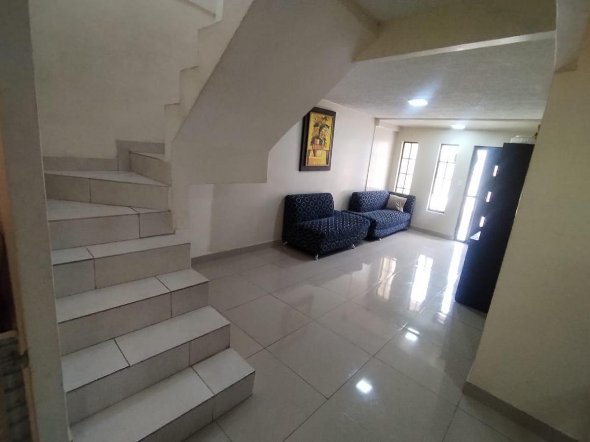 Venta Casa Remodelada, Urbanización Rey Arturo, Villa El Rey, Guayas — imagen 8