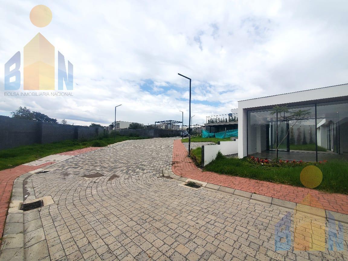 Venta Casa No Adosada por Estrenar en Una o Dos Plantas, Acabados de Lujo — imagen 9