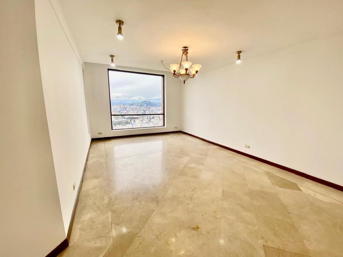 Vendo Departamento, 3 Dorm., 365 m², Sector El Bosque (Quito Tenis) — imagen 9