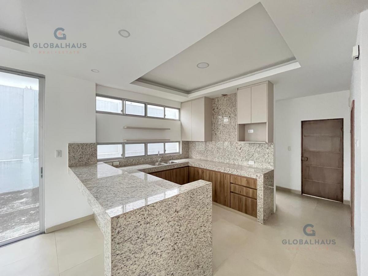 Venta de Casa Esquinera en Urb. Condado Vicolinci con 3 Habitaciones m. H. Guayas — imagen 10