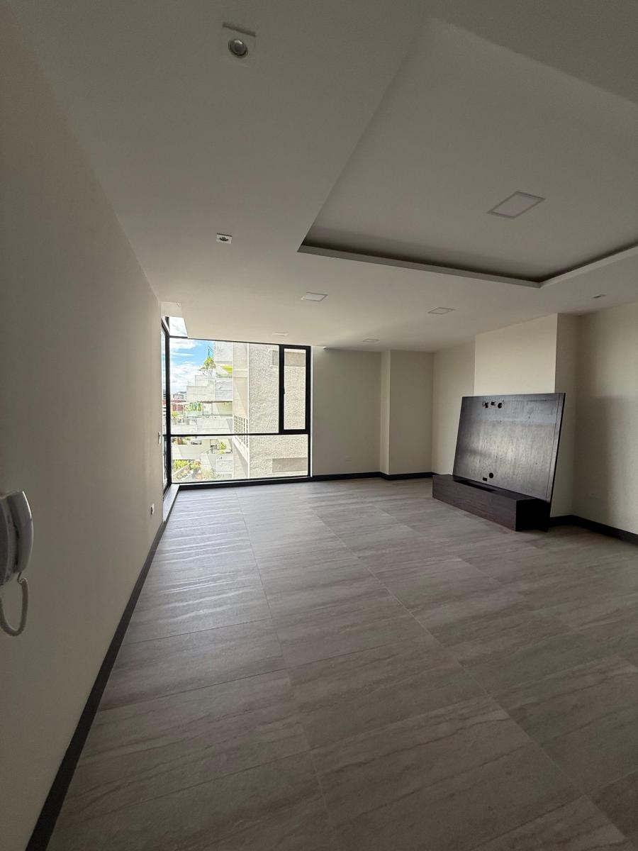 Vendo Departamento Tres Dorm. - Sector González Suarez — imagen 6