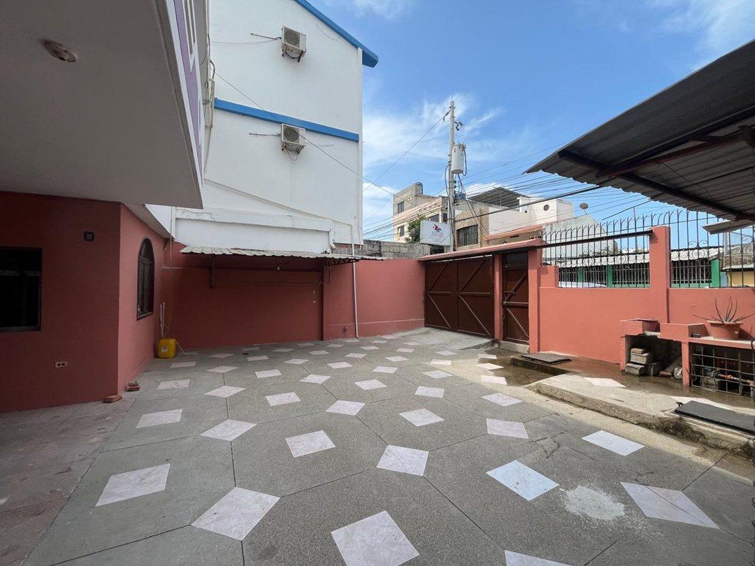 Casa de Venta en Manta Zona Sur Sector Umiña, Manabí — imagen 8
