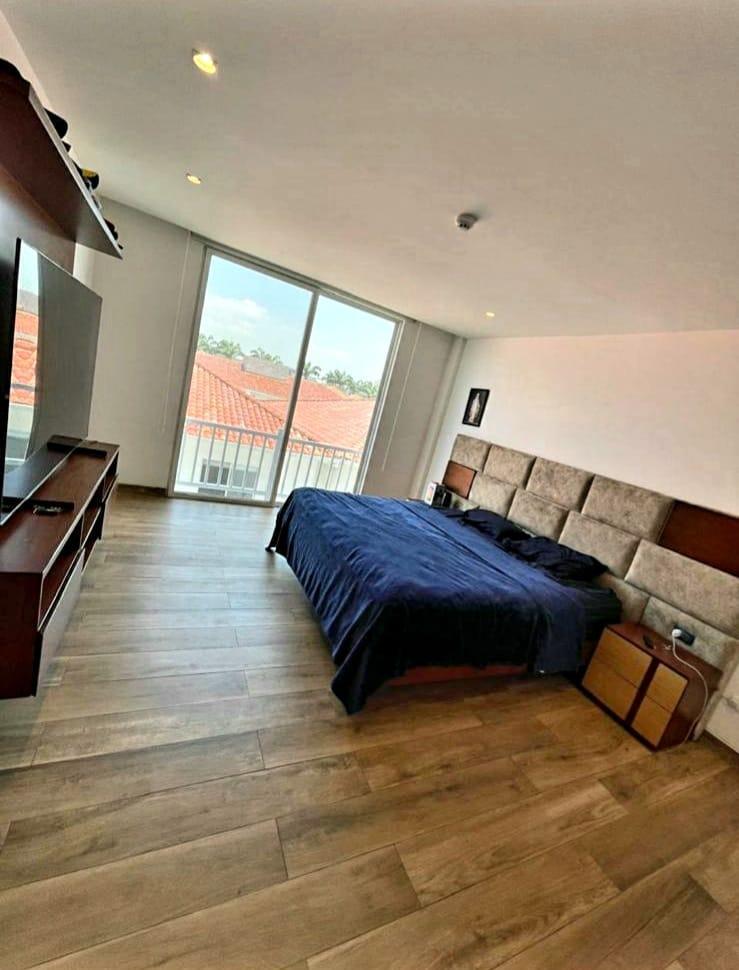 Venta. Via Samborondon. Km5. Lindo Departamento Amoblado. 3 Hab. $299.000, Guayas — imagen 5