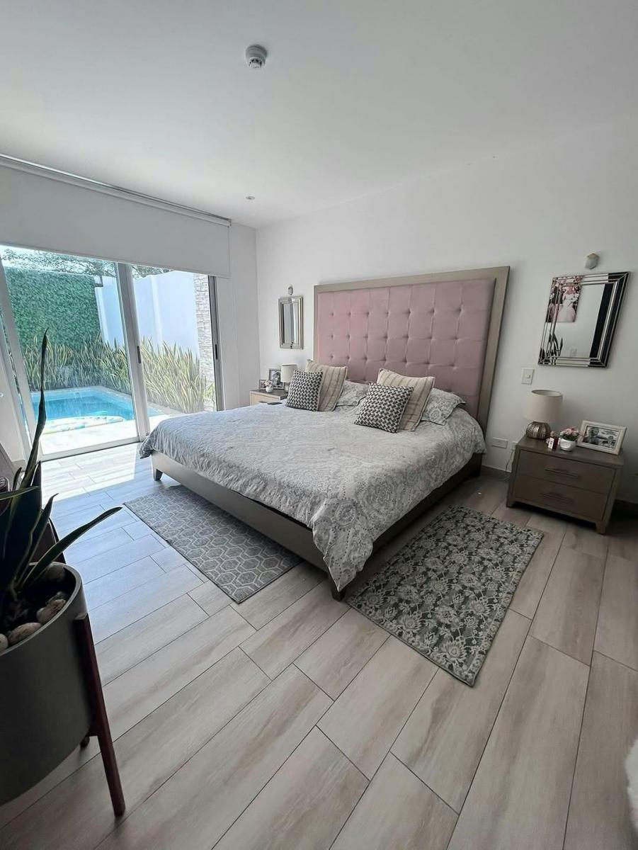 Venta. Via Samborondon. Urb. Jardines de Parque Magno. Departamento Pb $320.000, Guayas — imagen 8