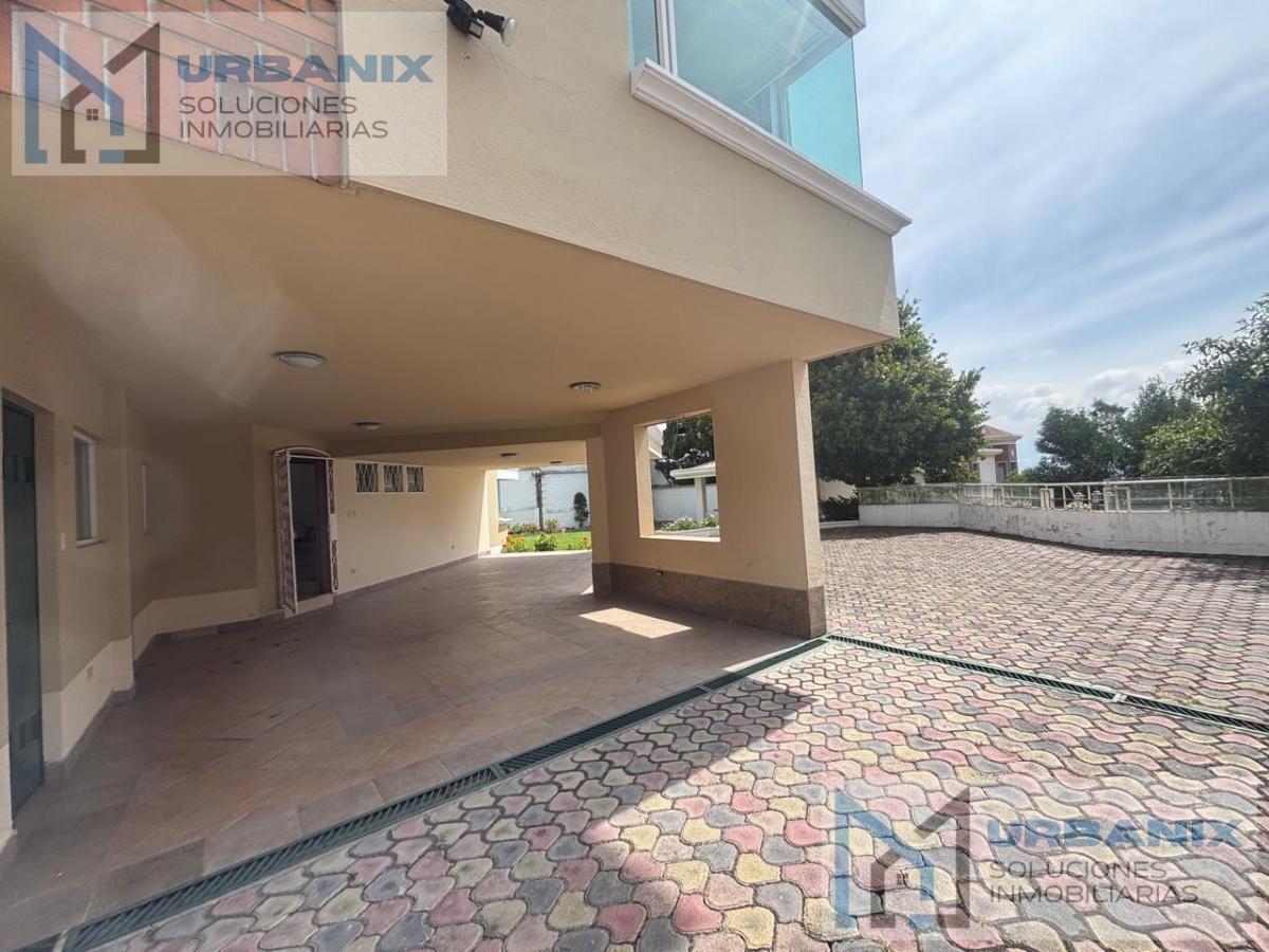 Casa en Cumbayá — imagen 3