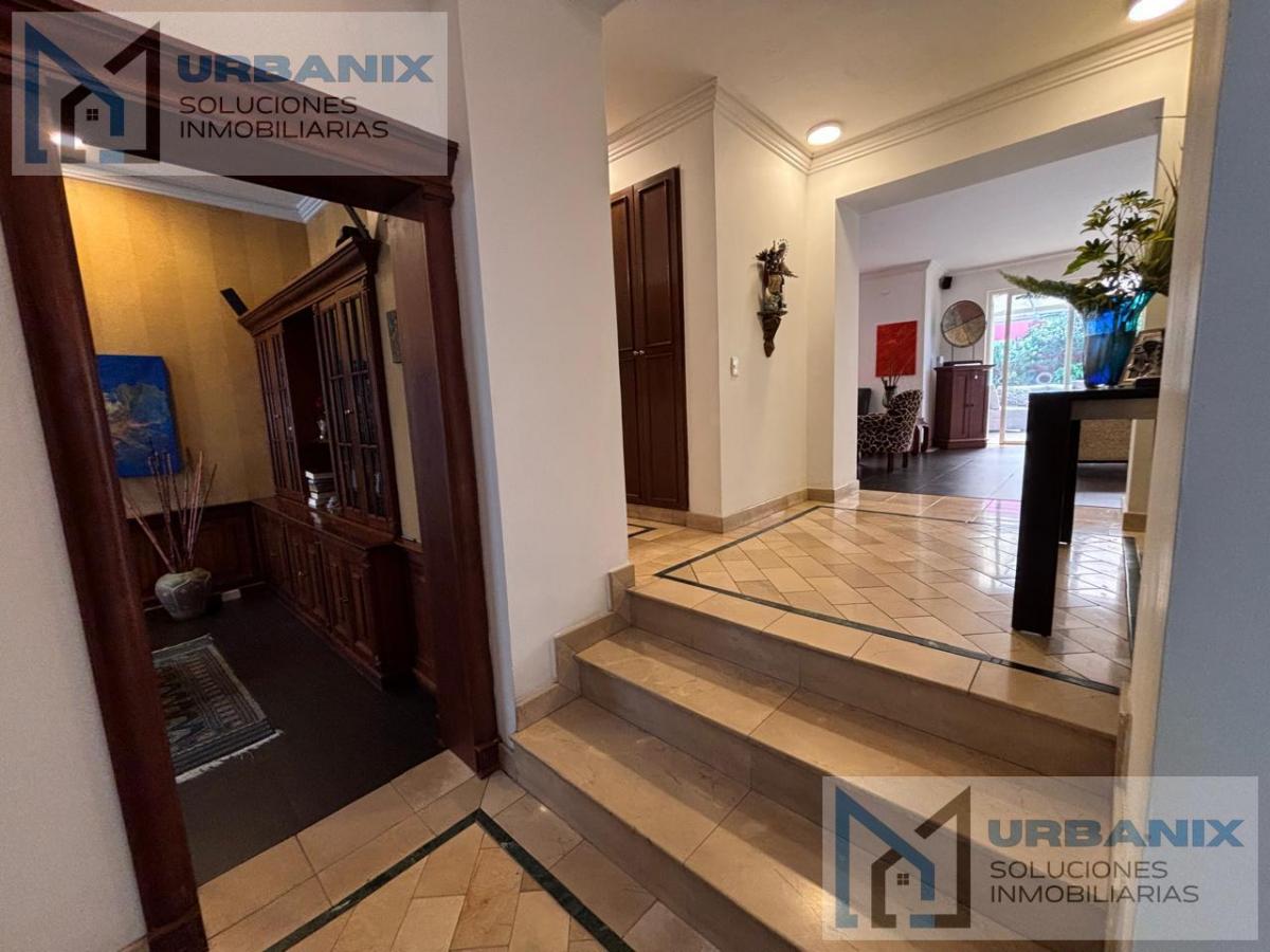 Venta Amplia Casa 3 Dorm - Estudio - Pérgola - Bbq - Basement. Urb. El Condado — imagen 10